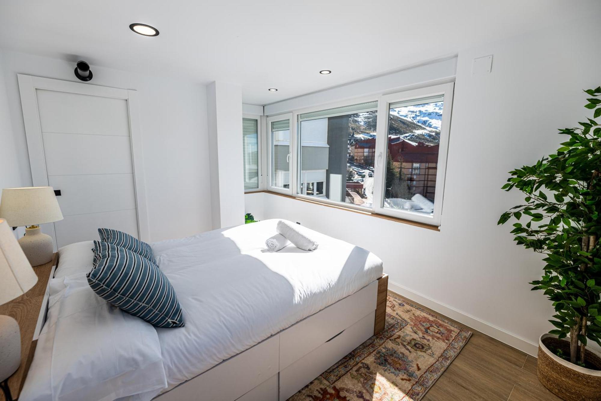 Luxury Refurnished With Private Parking Close To Slopes Appartement