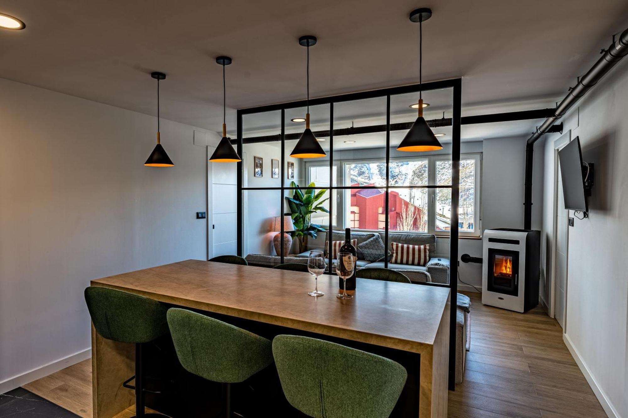 Appartement Luxury Refurnished With Private Parking Close To Slopes