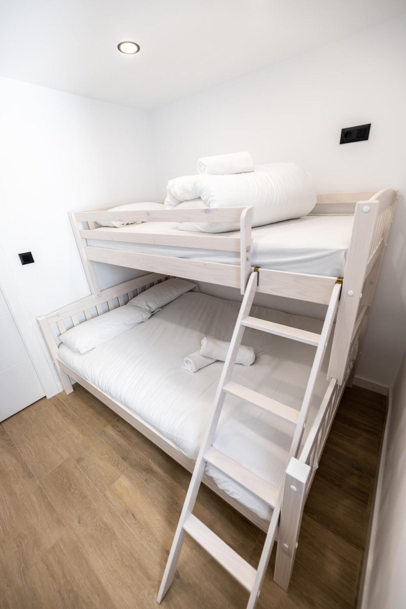 Luxury Refurnished With Private Parking Close To Slopes Appartement Sierra Nevada