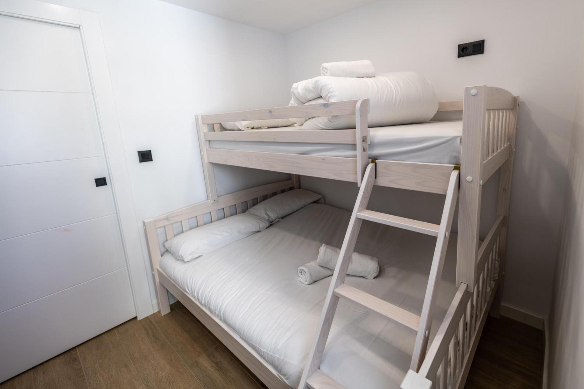 Appartement Luxury Refurnished With Private Parking Close To Slopes