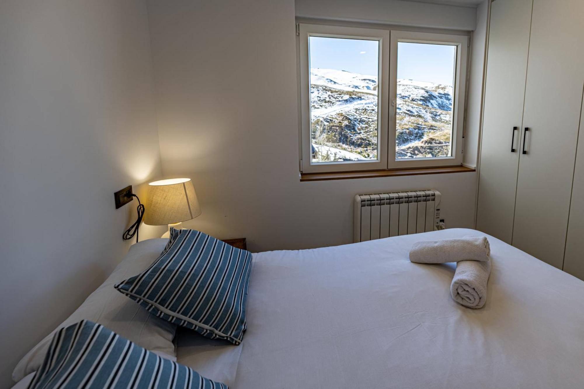 Apartment Luxury Refurnished With Private Parking Close To Slopes Sierra Nevada